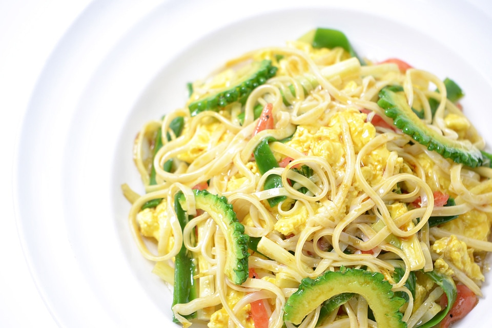 Bitter melon bitter gourd rice noodles