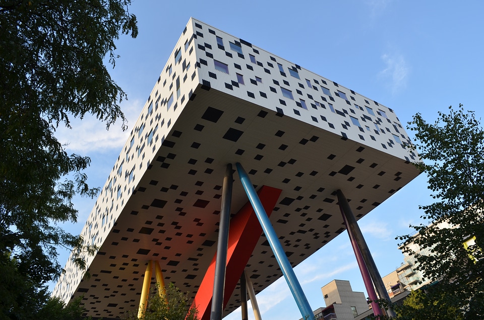 Structure sculpture art