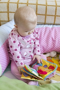 Book pictures words