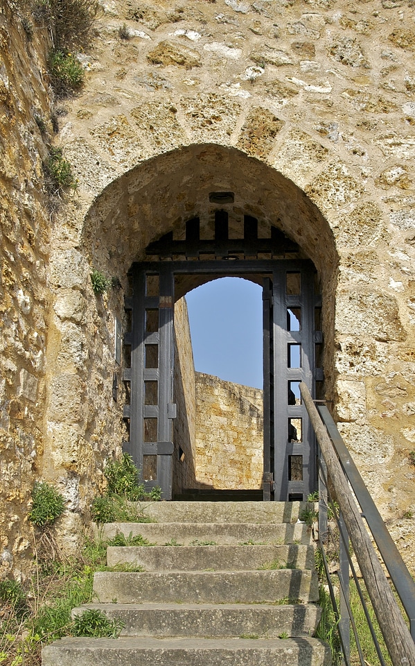 Sky outside arch