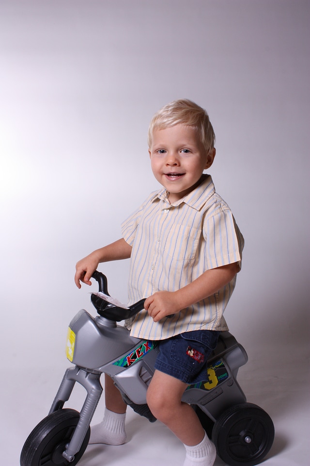 Riding cycles bike