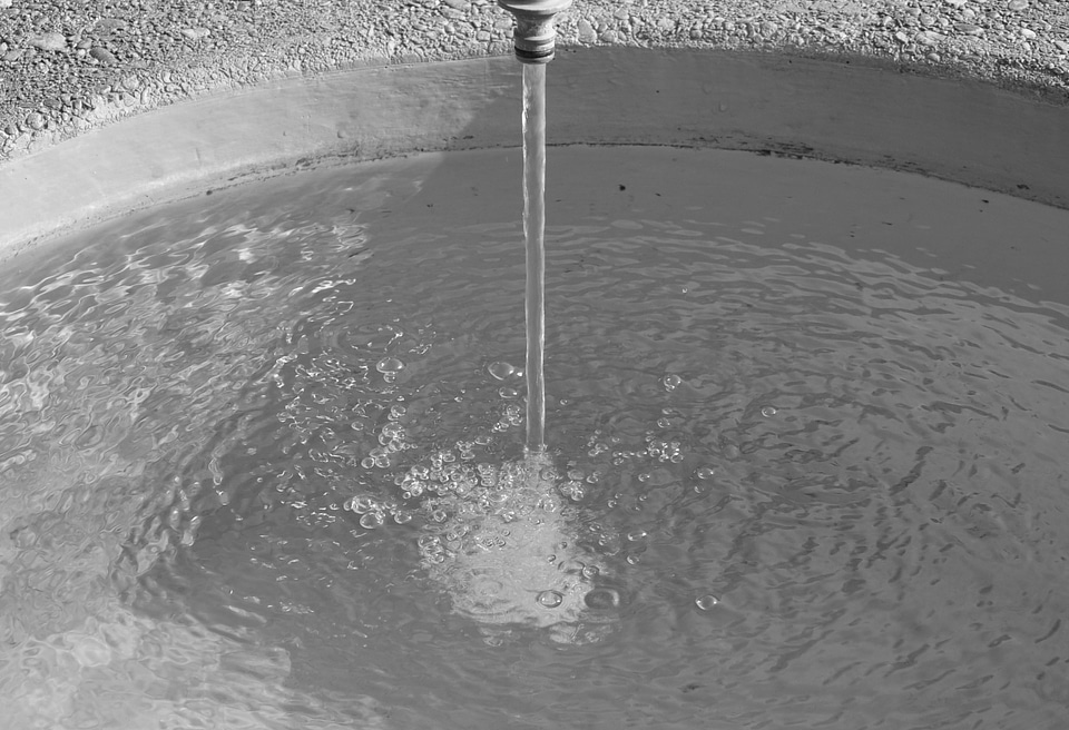 Fountain water flow