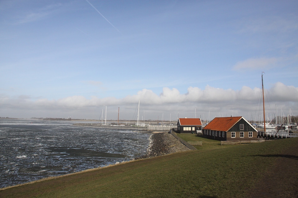 Water air landscape