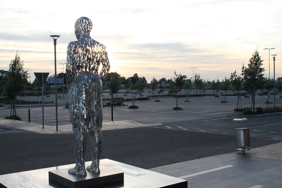 Monument statue creative