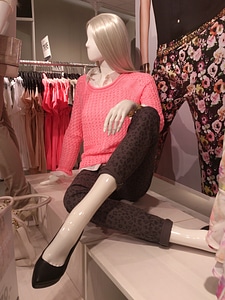 Fashion mannequin doll photo