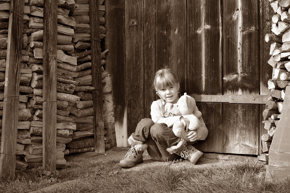 Ground sit wood photo