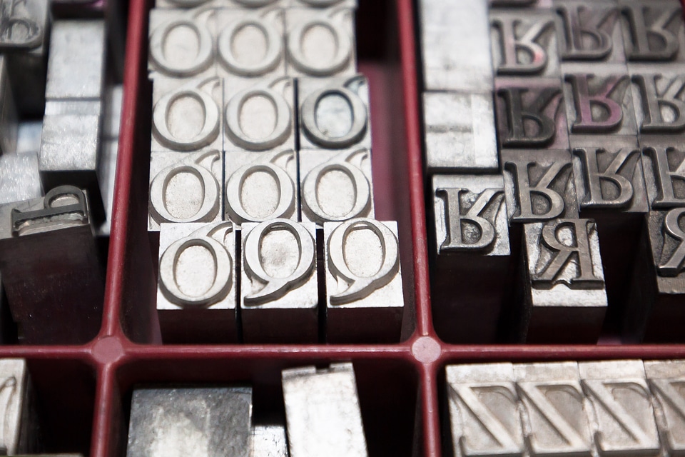Uppercase letters capitals serifs