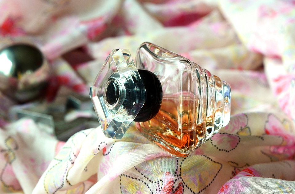 Flacon fragrance gift photo