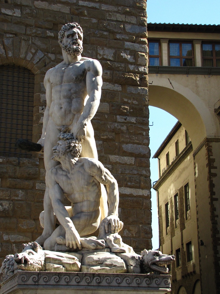 Bandinelli the statue of hercules and cacus statue