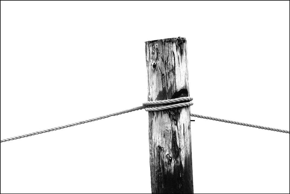 Fixing twisted ropes woven