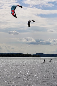 Kitesurfer sport water