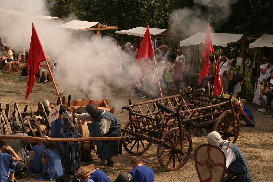 Hollókő castle siege