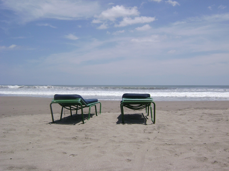 Costa almond horizon