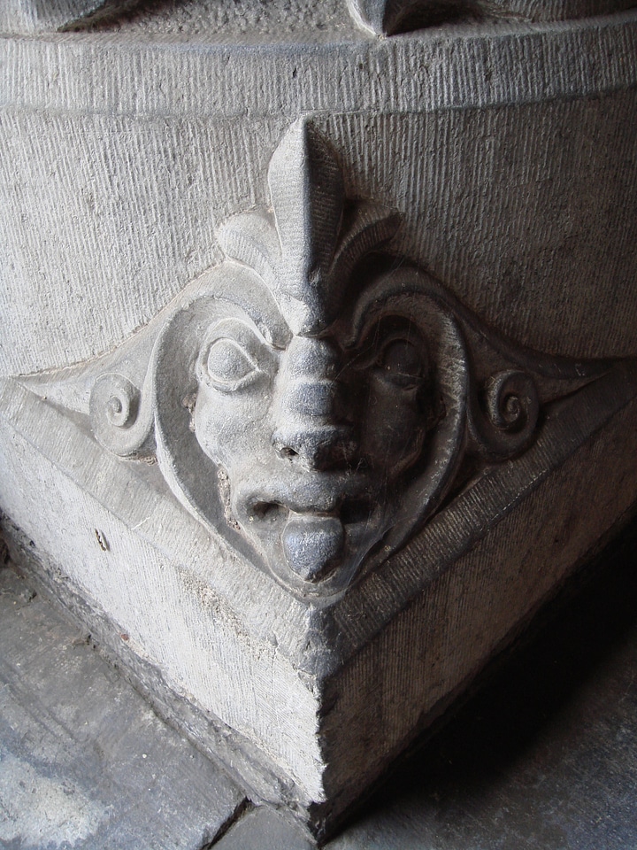 Travel gargoyle stonework