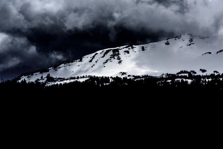 Dark Mountain photo