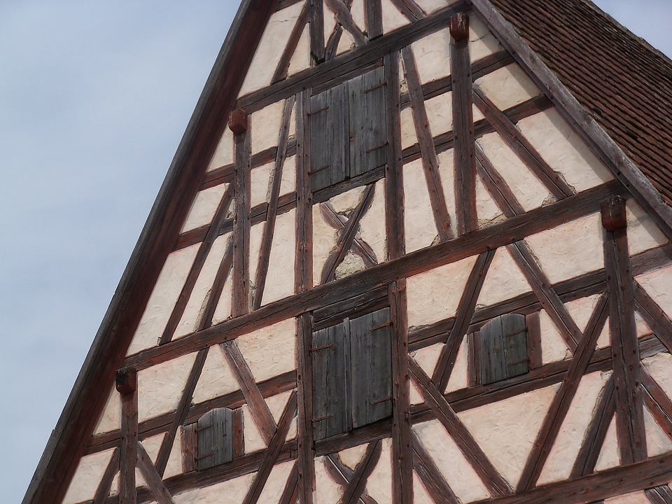 Old house wood truss