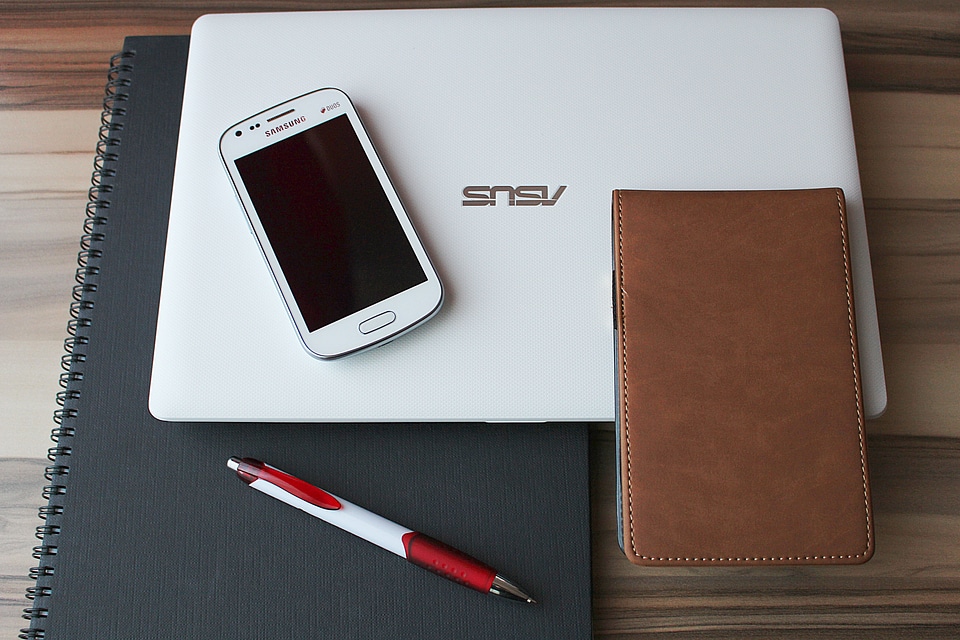 Laptop pen notebook