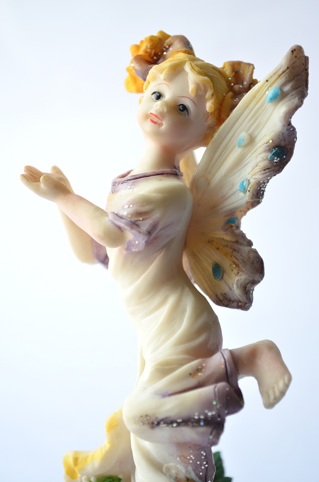 Statue figurine feminine
