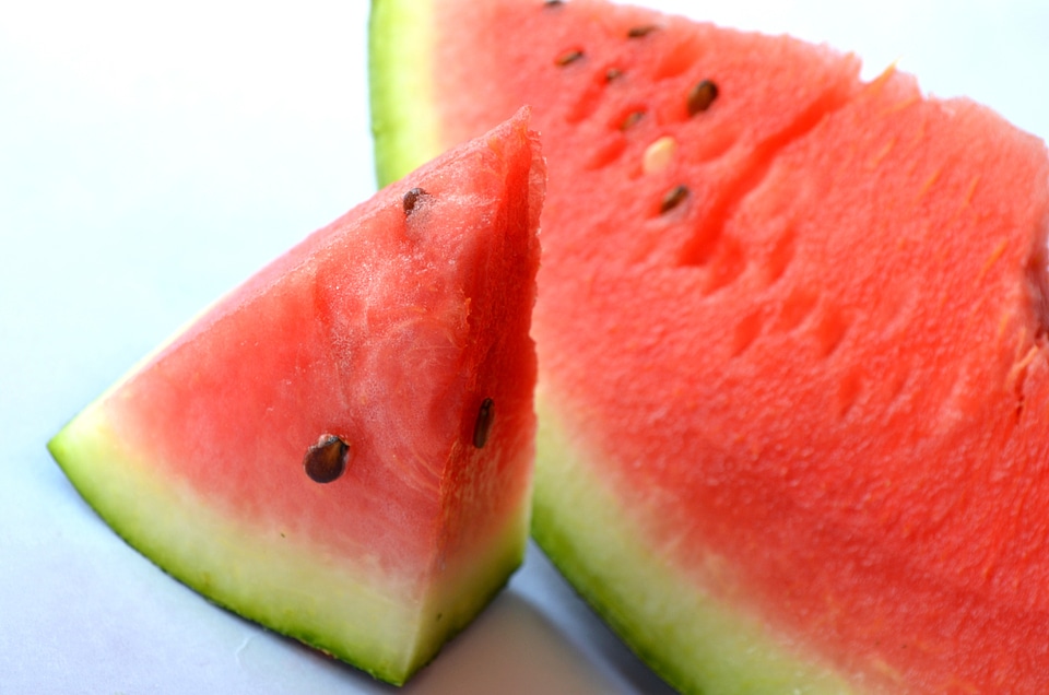 Sliced seeds black