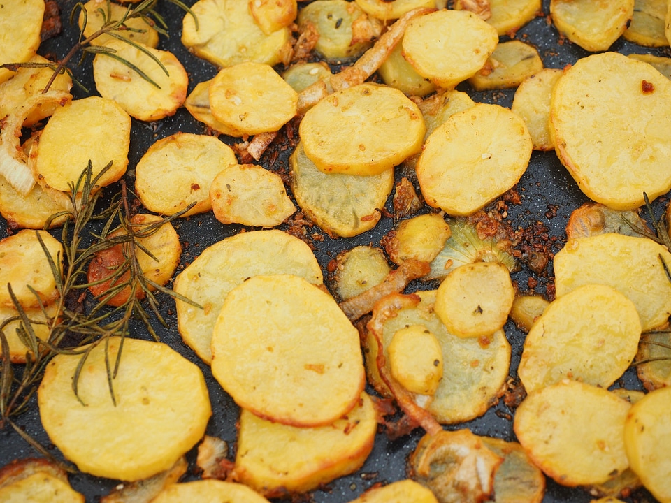 Potato slices kartofellschnitze carve