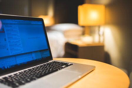 Desk Macbook