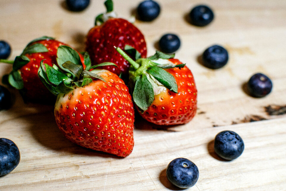 Straberries Blueberries