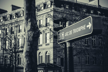 Arc De Triomphe Road photo