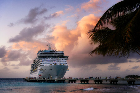 Cruise Boat photo