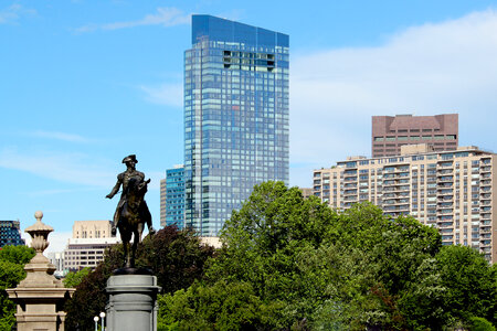 City Statue photo