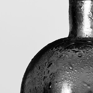 Drop black and white water
