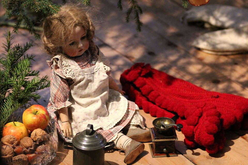 Gift doll apple