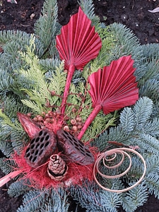 Grabschmuck flowers grave photo