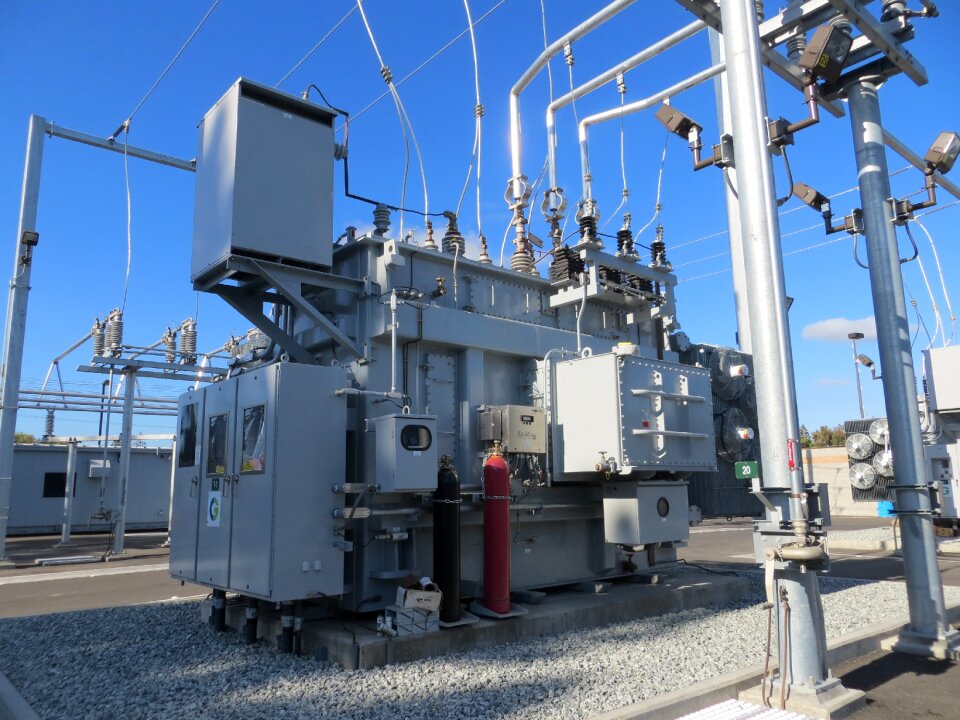 Paket sewa genset harian