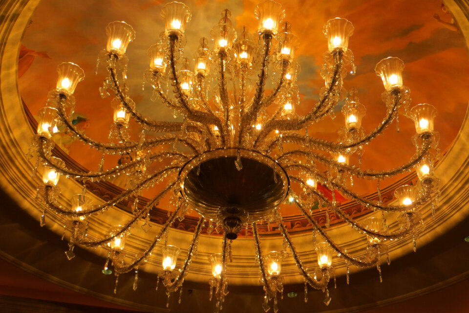 chandelier photo