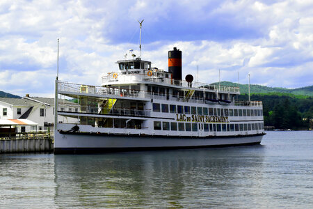 Lac Du Saint Sacrement Lake George Tour Boat photo