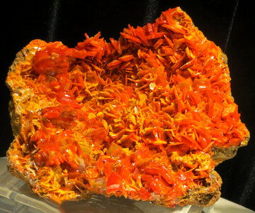 orange mineral photo