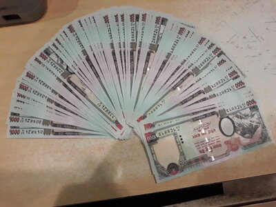 Thousand Note photo