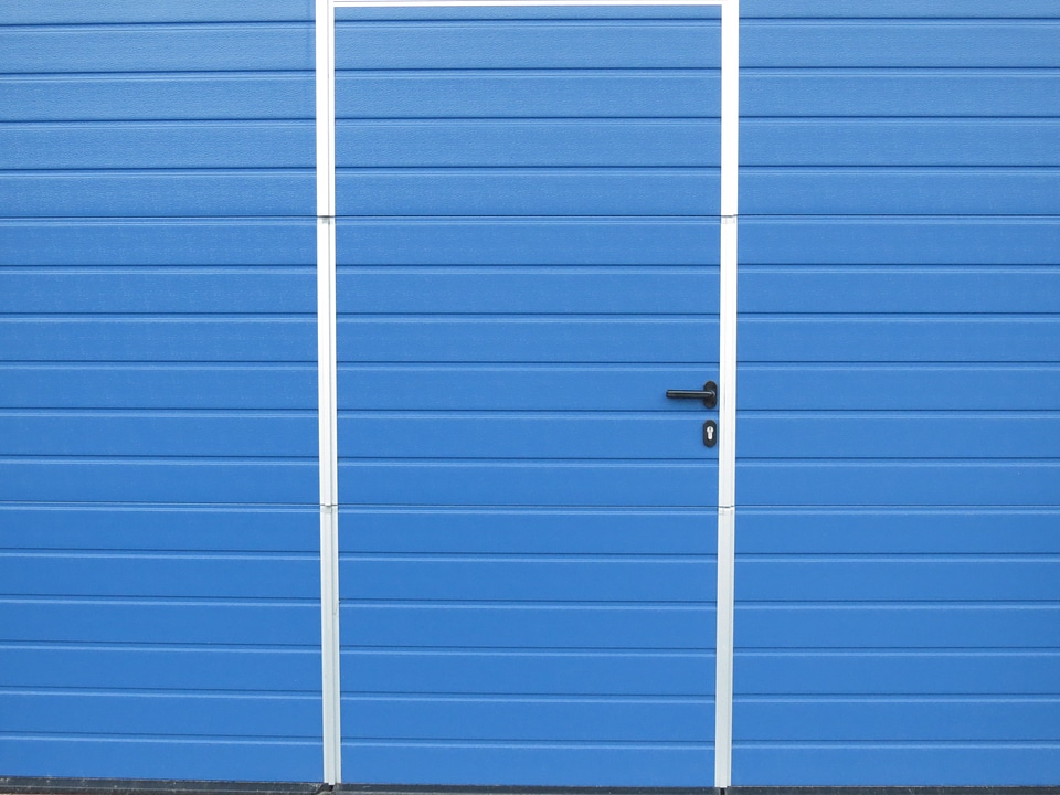 Scale hut entrance door