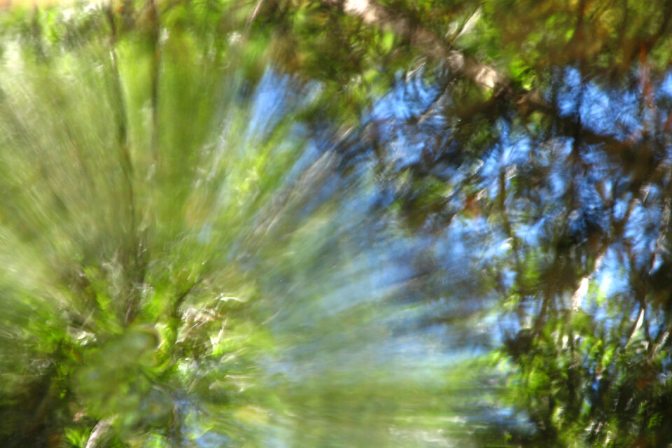 radiating water texture