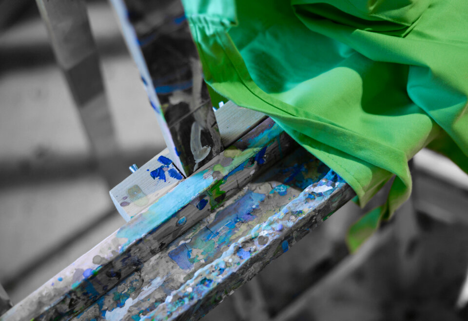 Easel with green cloth