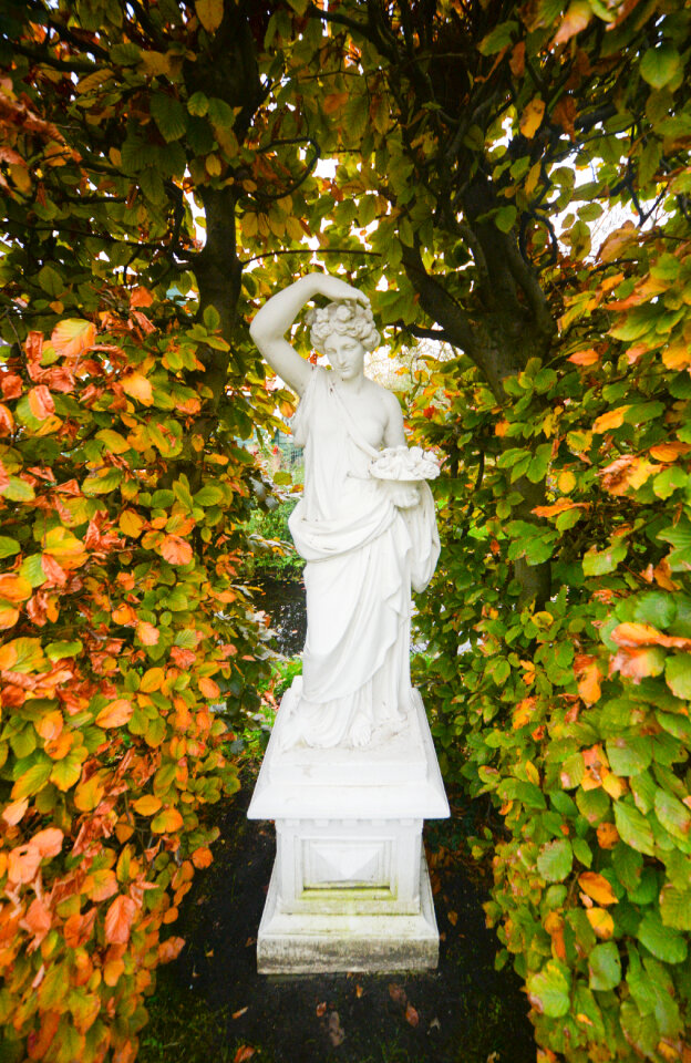 Statue 