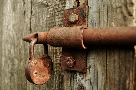 Rusty lock photo