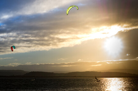 Kite surfing photo