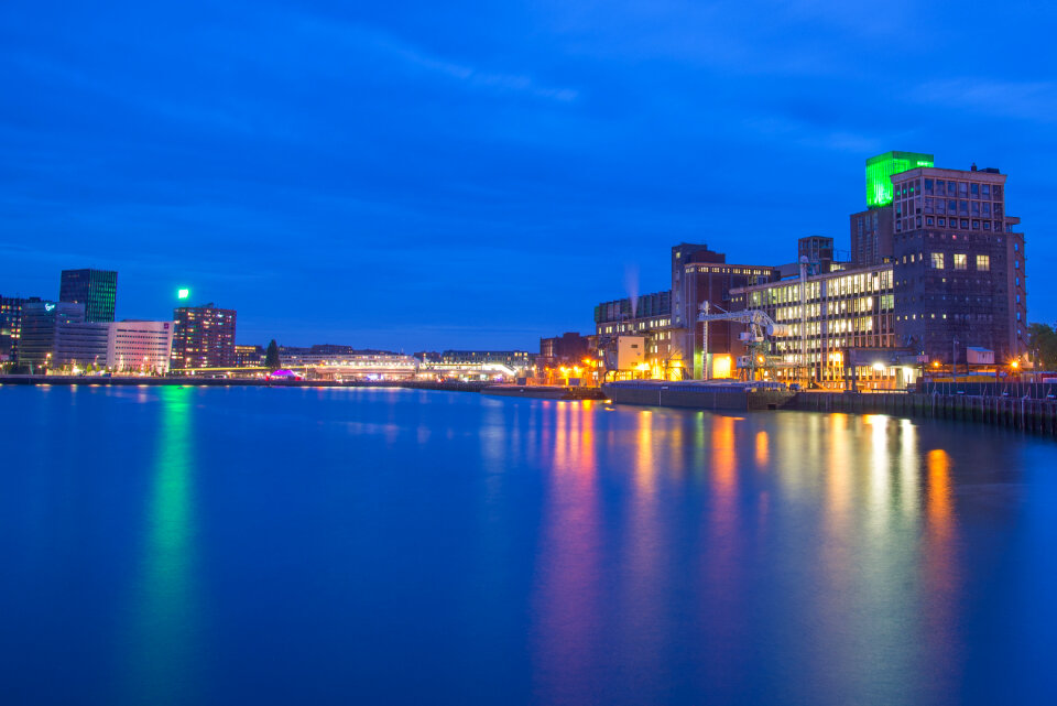 Rotterdam reflected photo