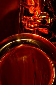 Tenor megaphone instrument