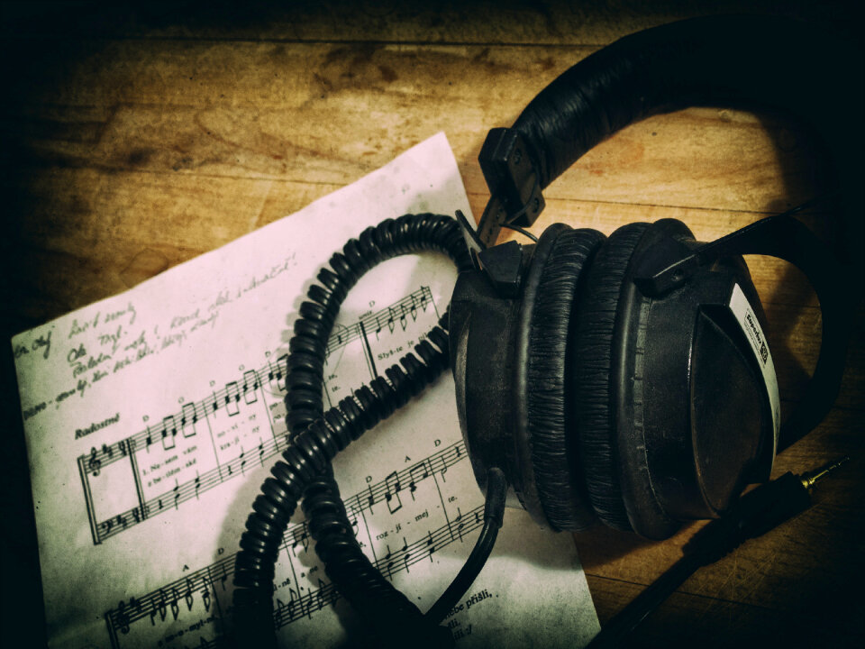 Headphones and music notes