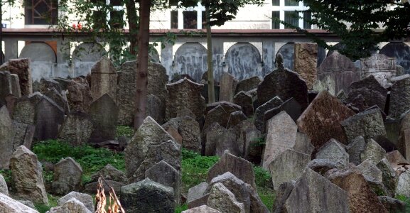 Jewish Cemetery in Prague photo