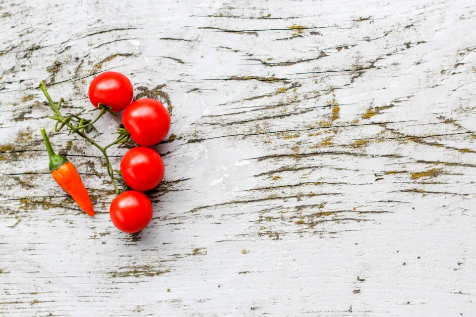 chilly Cherry tomatoes & hot friends cherry