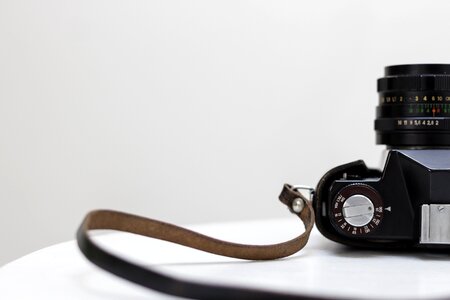 1 Zenit: classy old school zenit photography