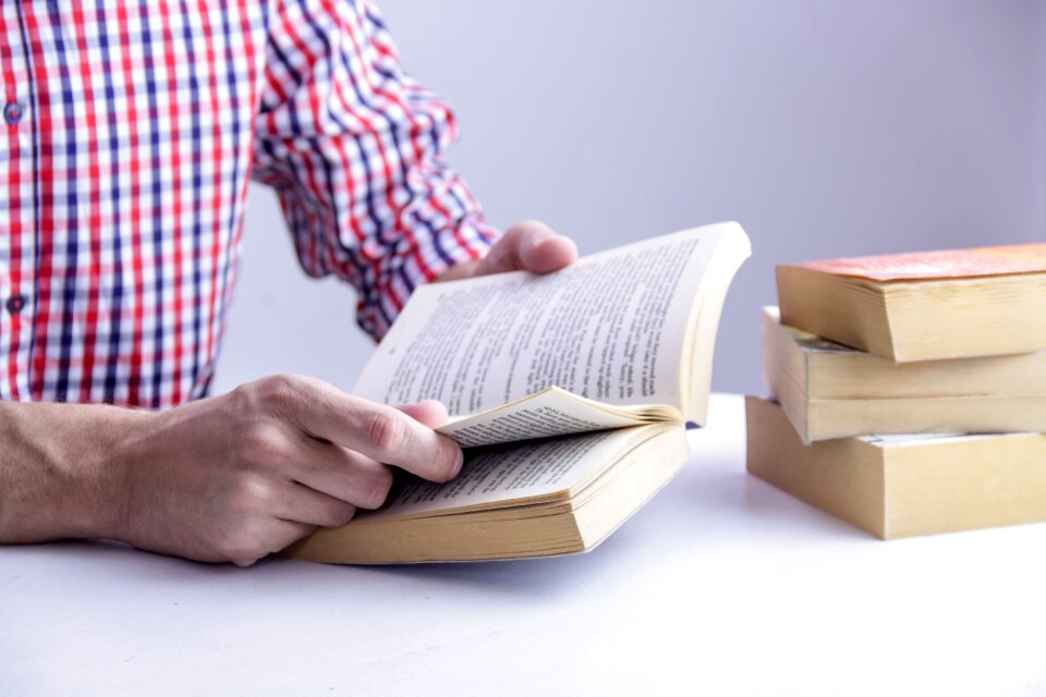 2 reading Smell of the old books object photo